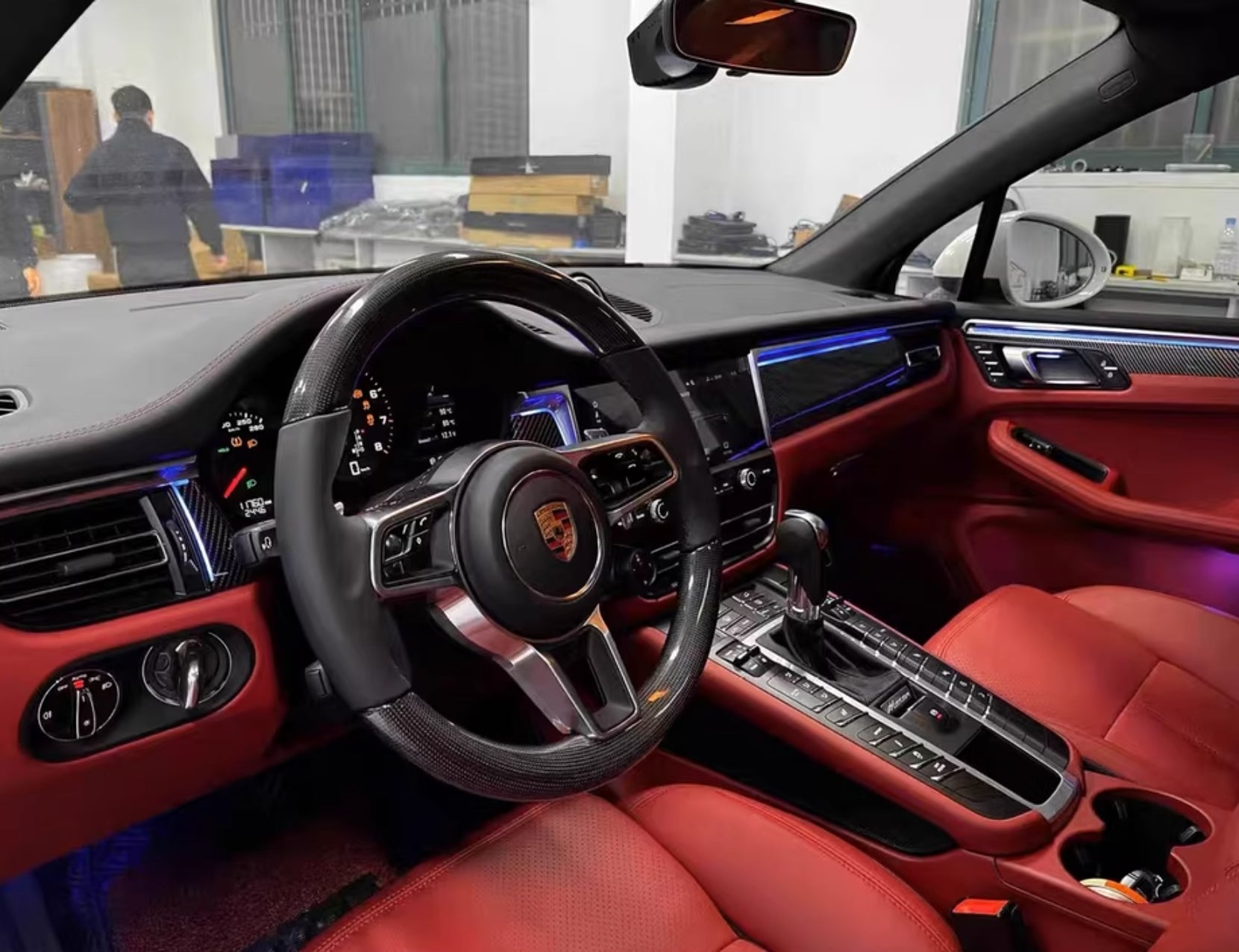 [-PORSCHE-] Your Signature Carbon Fiber Steering Wheel – Custom Crafted by You (Material, Color, Shape & More)